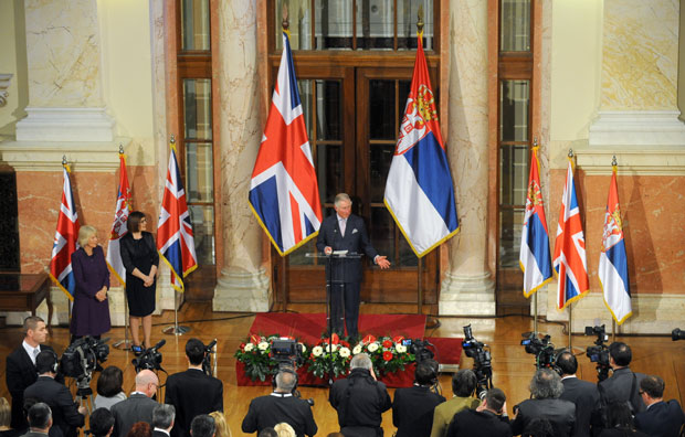 Принц Чарлс се обратио на српском у Народној Скупштини: Велика Британија је са вама (ФОТО)